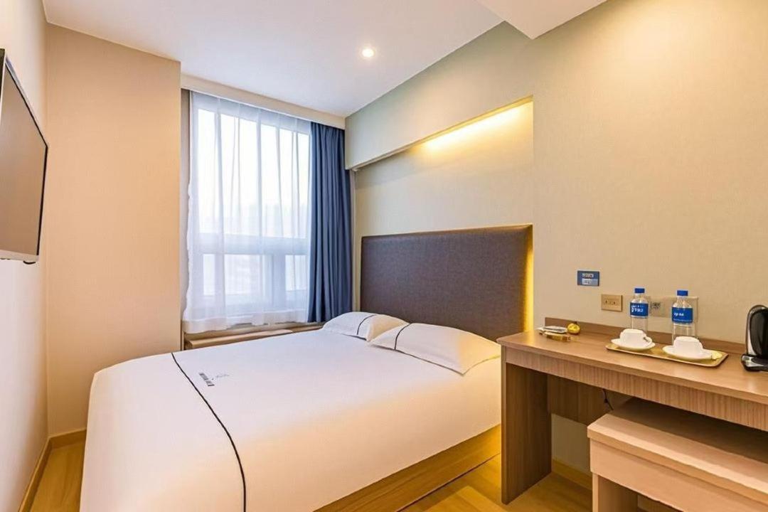 Qiqiaowu Daxing Airport Line Caoqiao Subway Station Branch 2*